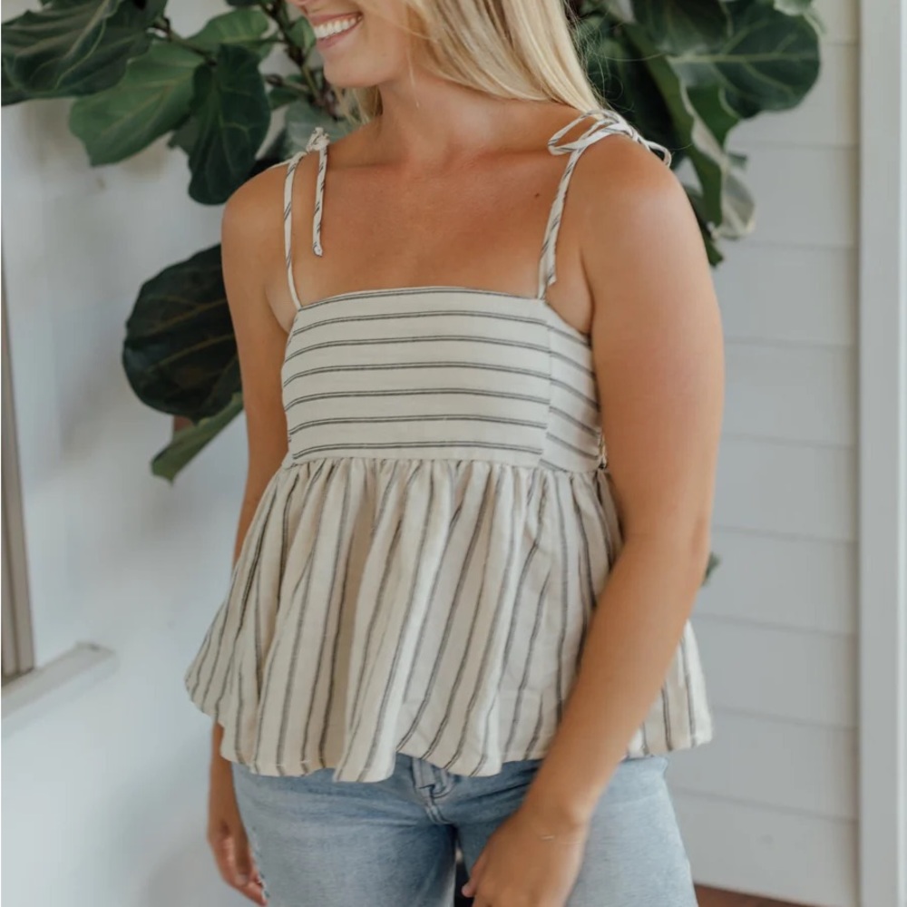 NWT Neuflora Santa Maria Blouse